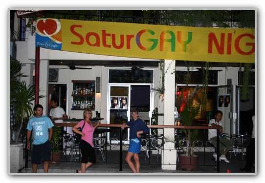 SJ Richard & Penny in Bali Nov 05